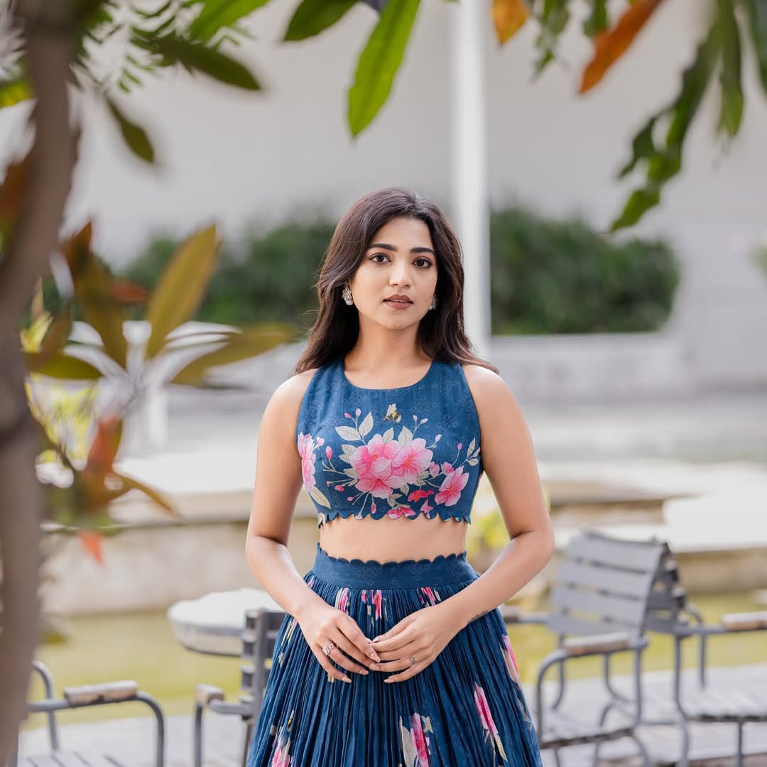 Navy Blue Sleeveless Floral Crop Top & Lehenga Set